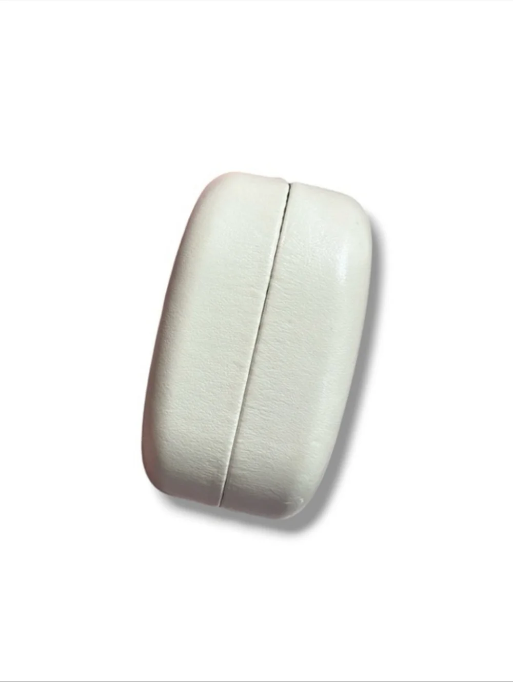 Marc Jacobs White Sunglasses Case with Matching Cleaning Cloth